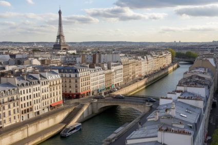 Comment réinventer les combles parisiens en pièce de vie lumineuse et conforme aux règles d’urbanisme