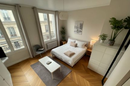 Comment concevoir une mezzanine dans un appartement parisien : contraintes techniques, lumière et autorisations